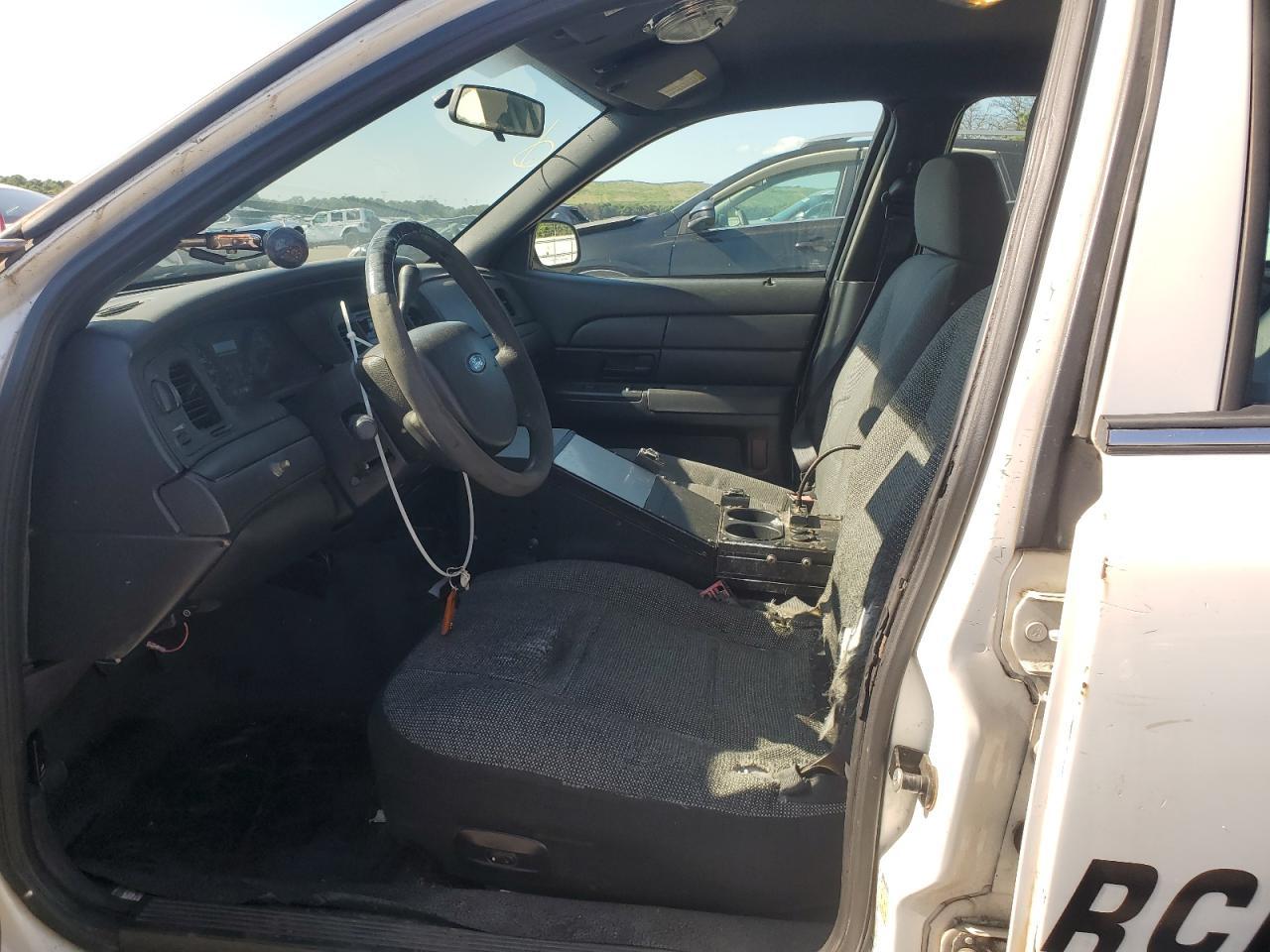 2008 FORD Crown Victoria