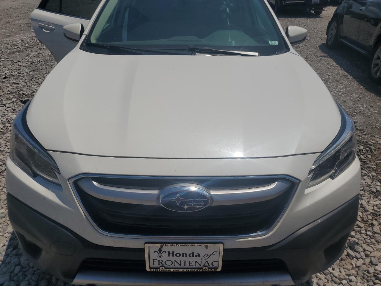 2021 SUBARU Outback
