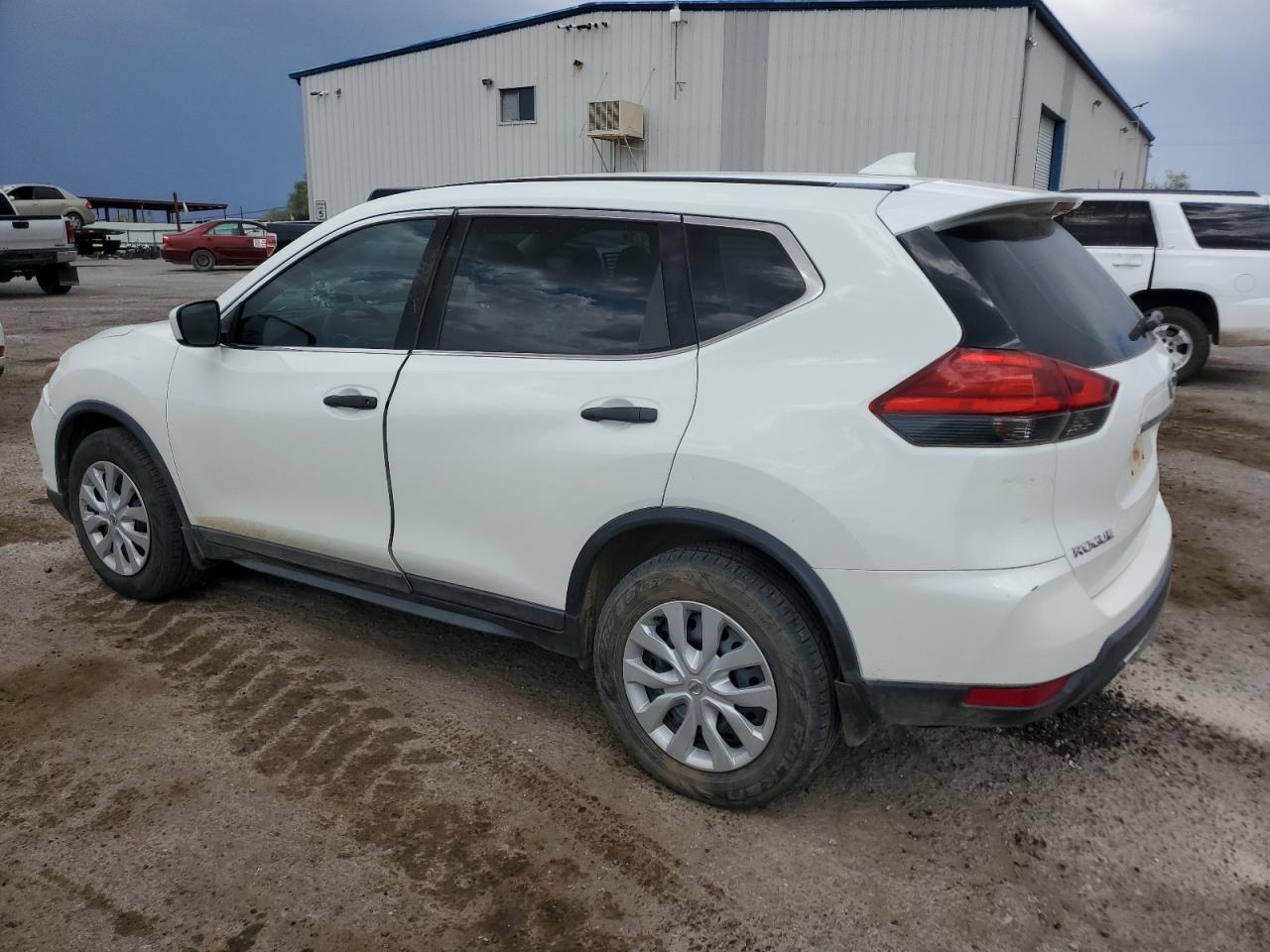 2017 NISSAN ROGUE