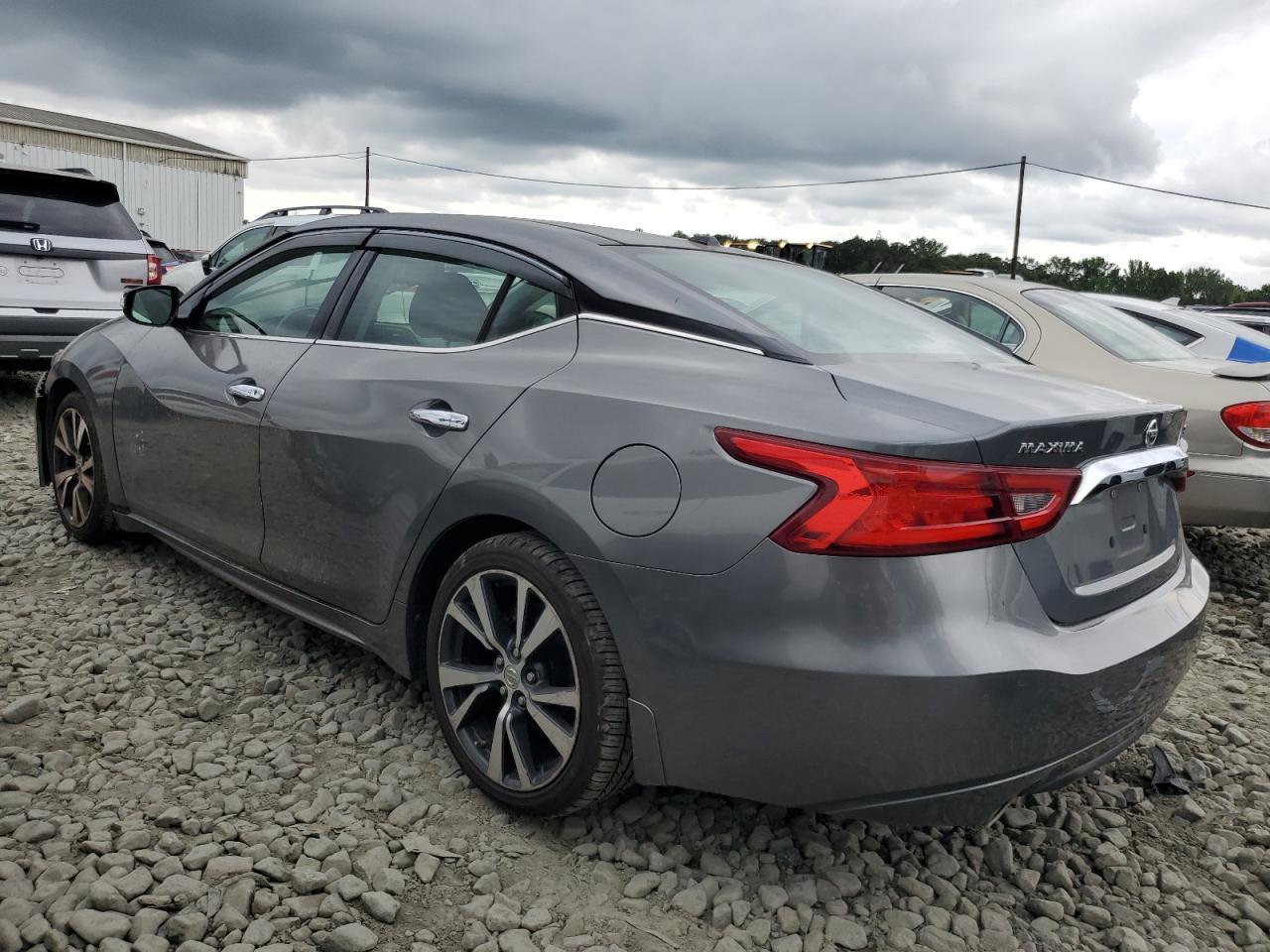 2017 NISSAN Maxima