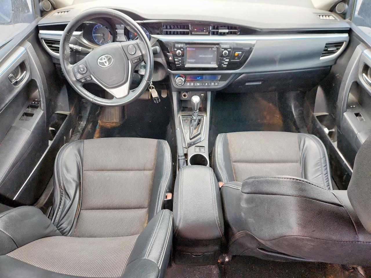 2015 TOYOTA COROLLA