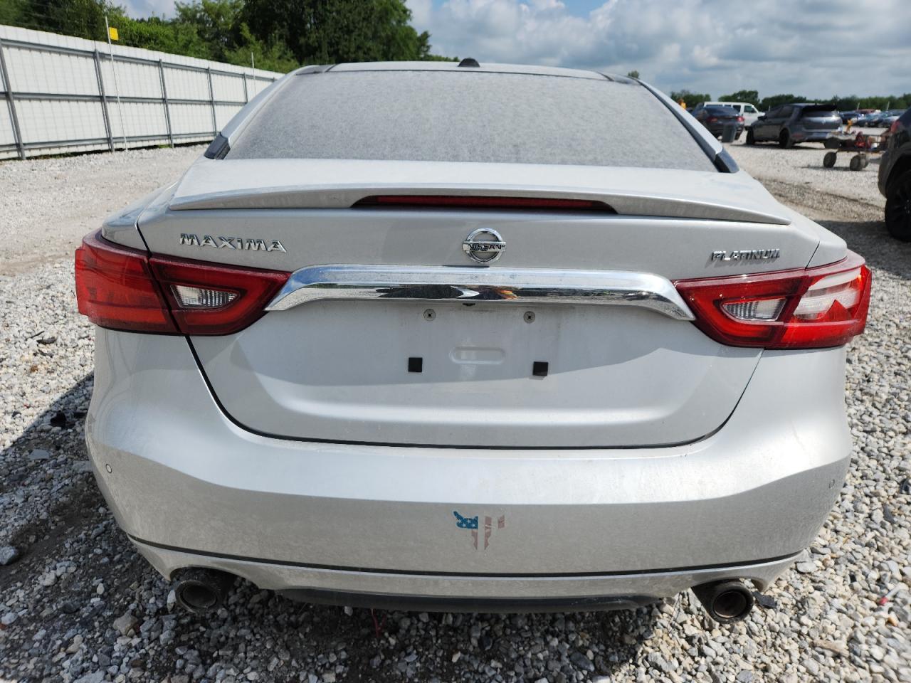 2017 NISSAN Maxima