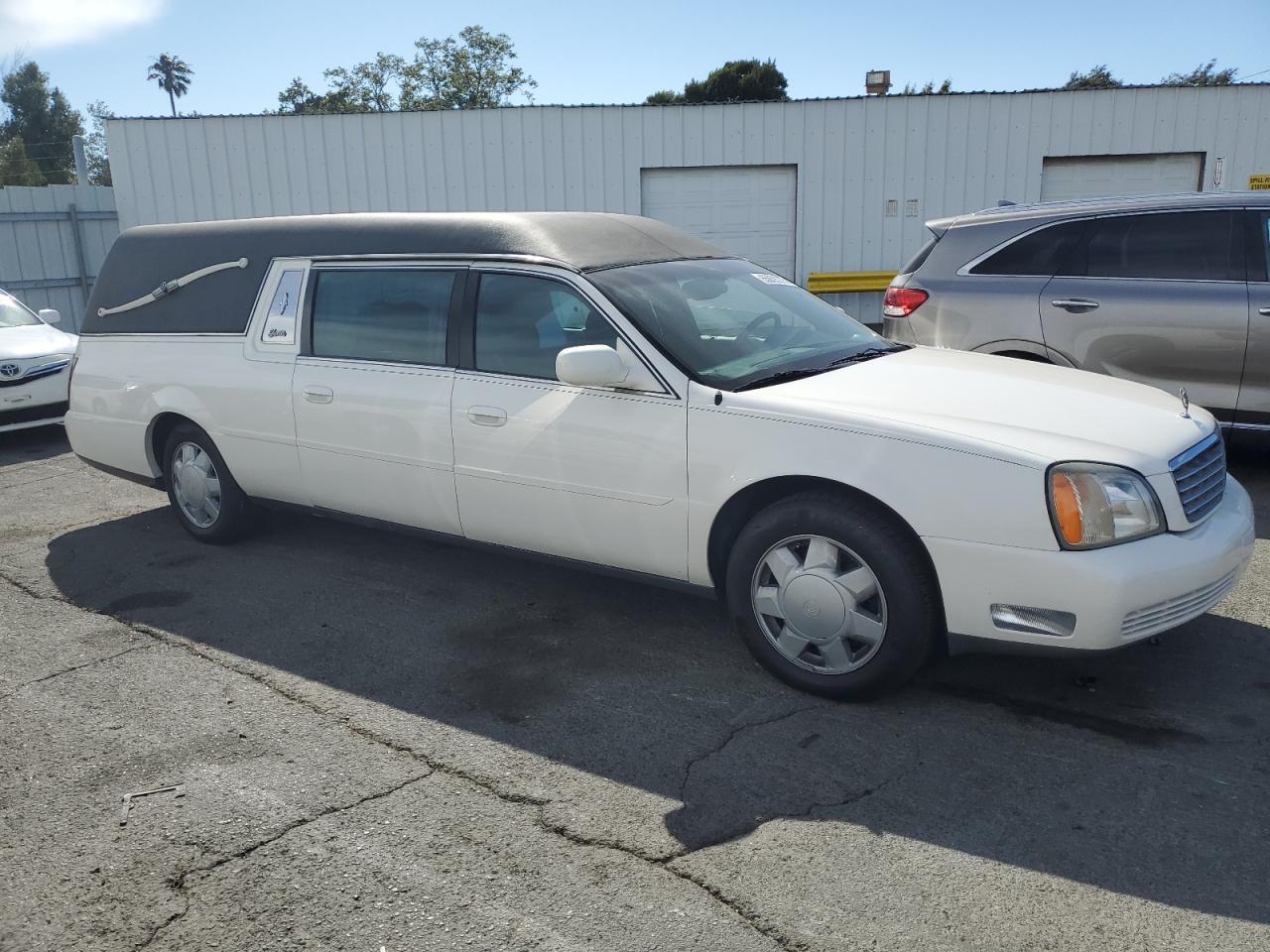 2000 CADILLAC Professional Chassis