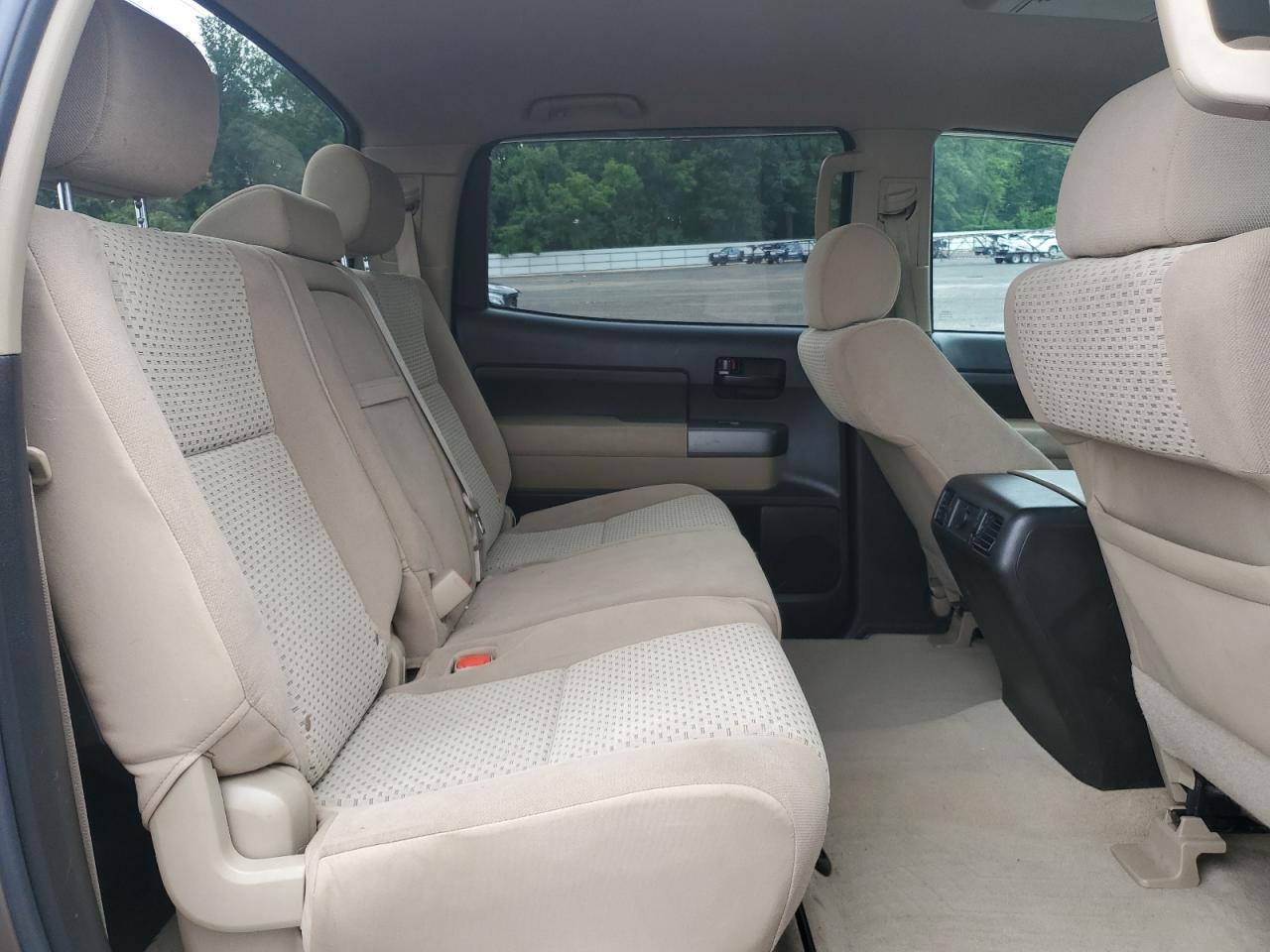 2011 TOYOTA TUNDRA