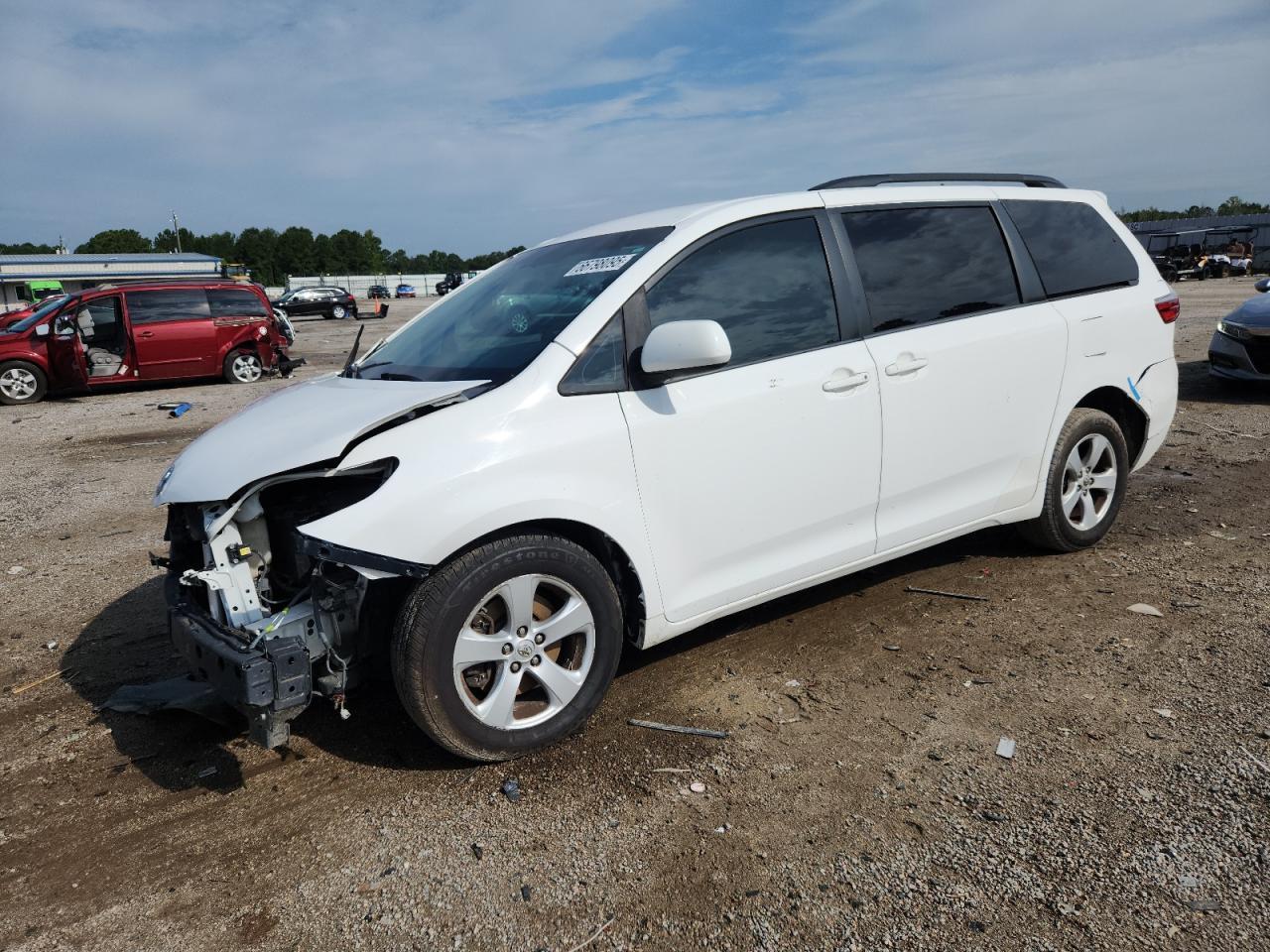 2017 TOYOTA SIENNA