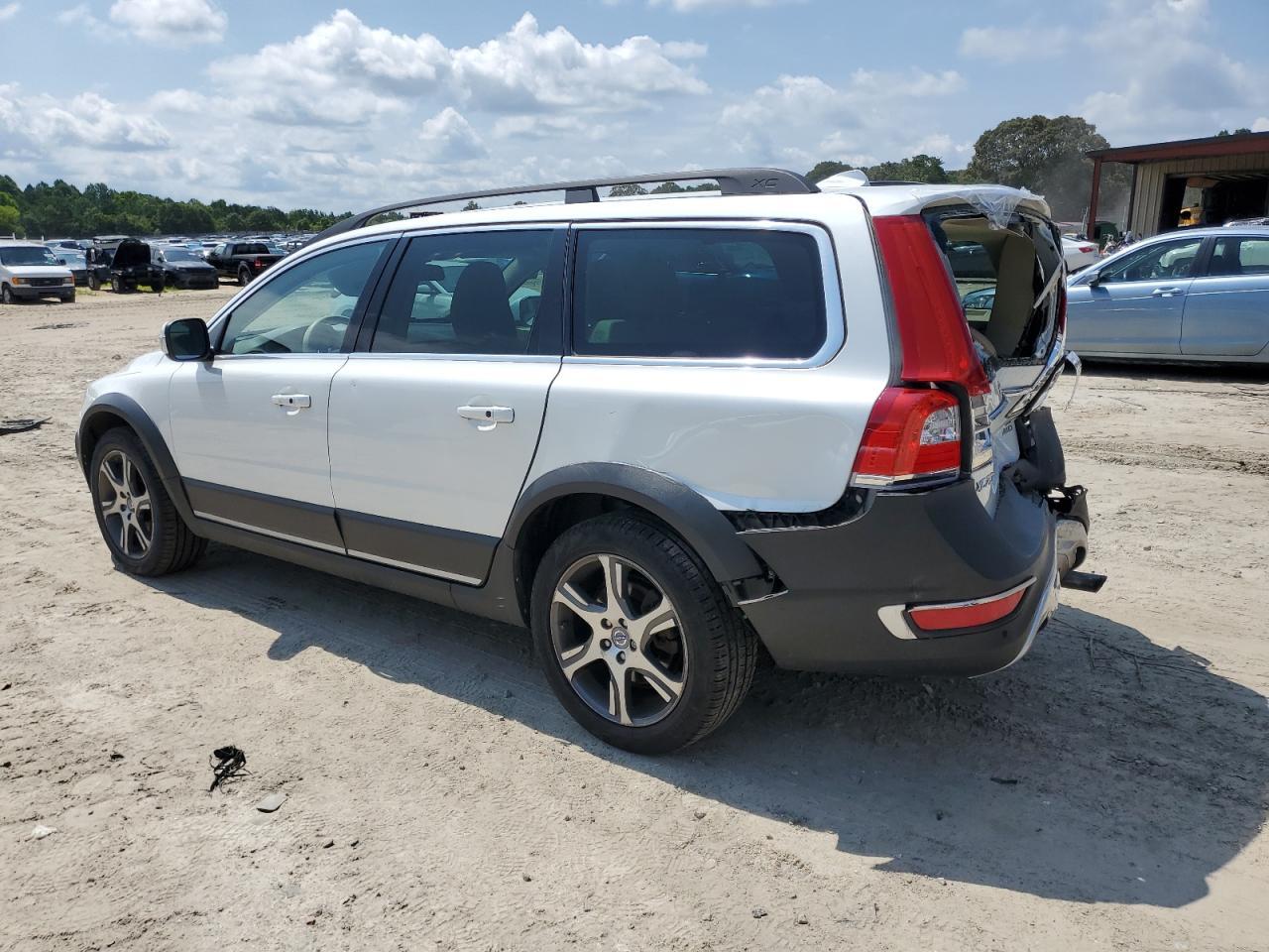 2015 VOLVO XC70