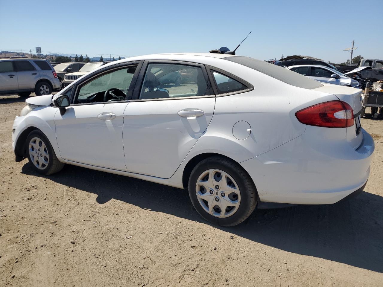 2013 FORD Fiesta