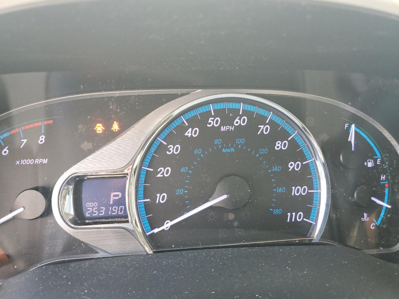 2012 TOYOTA SIENNA