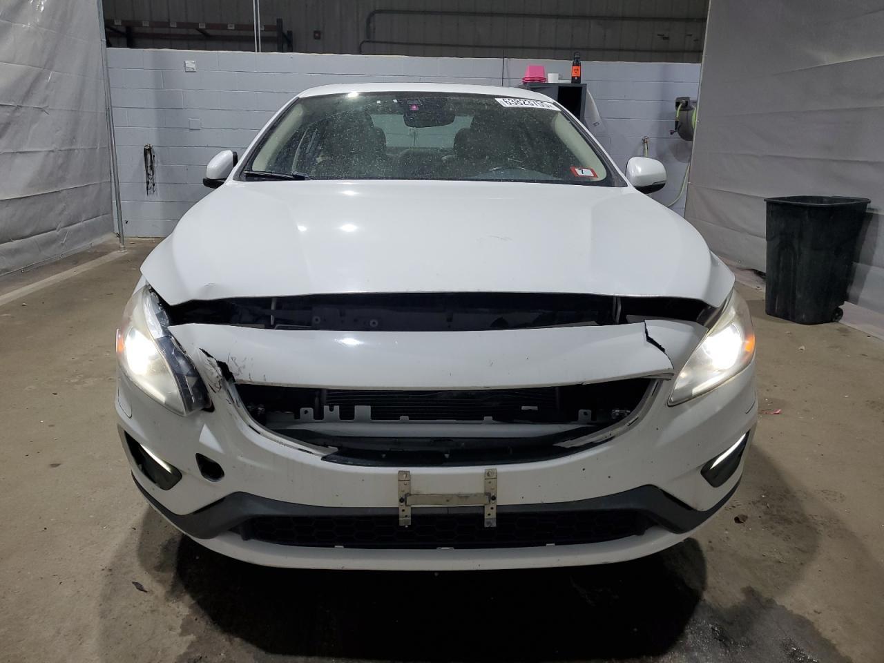 2017 VOLVO S60