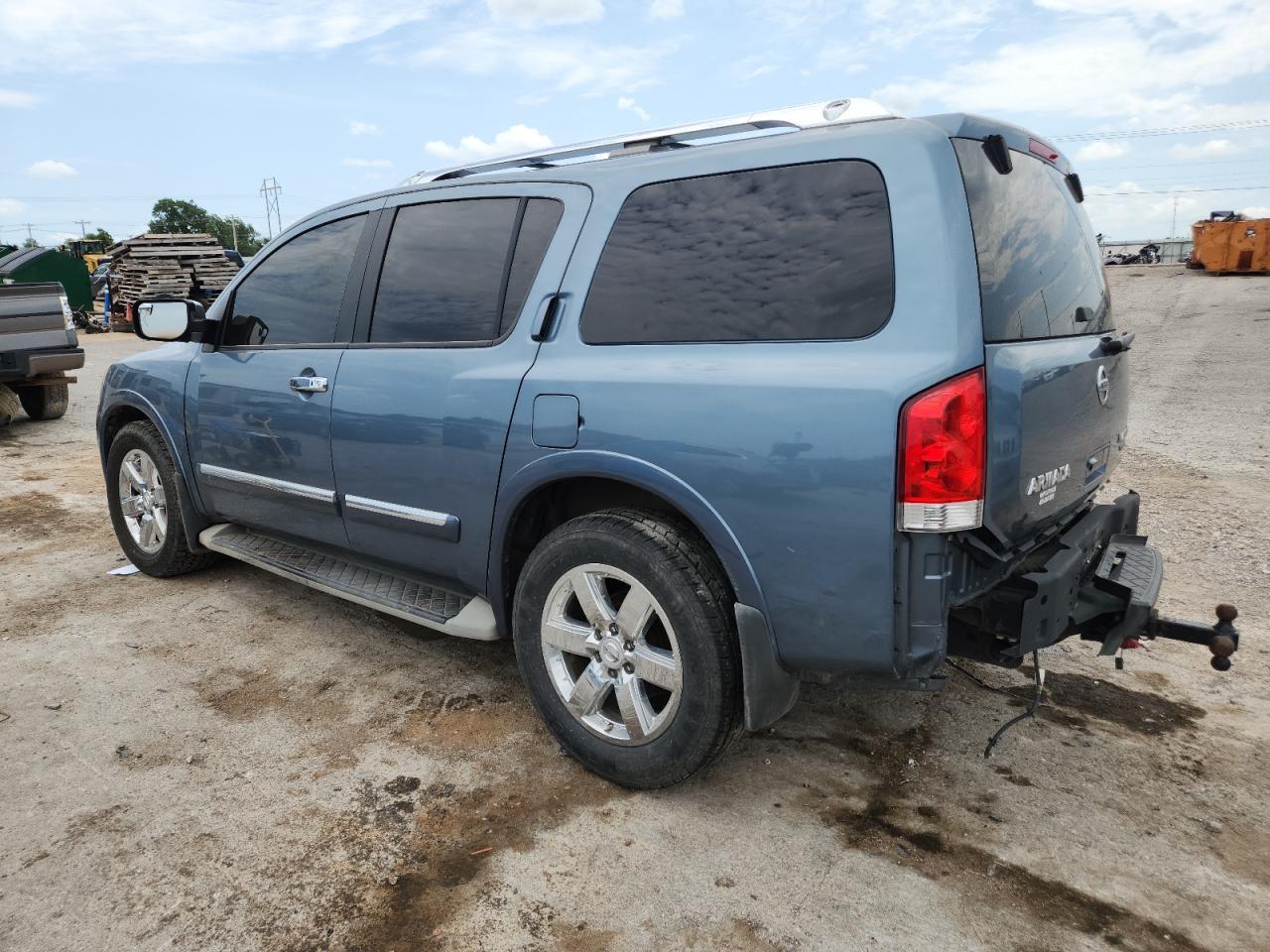 2012 NISSAN Armada