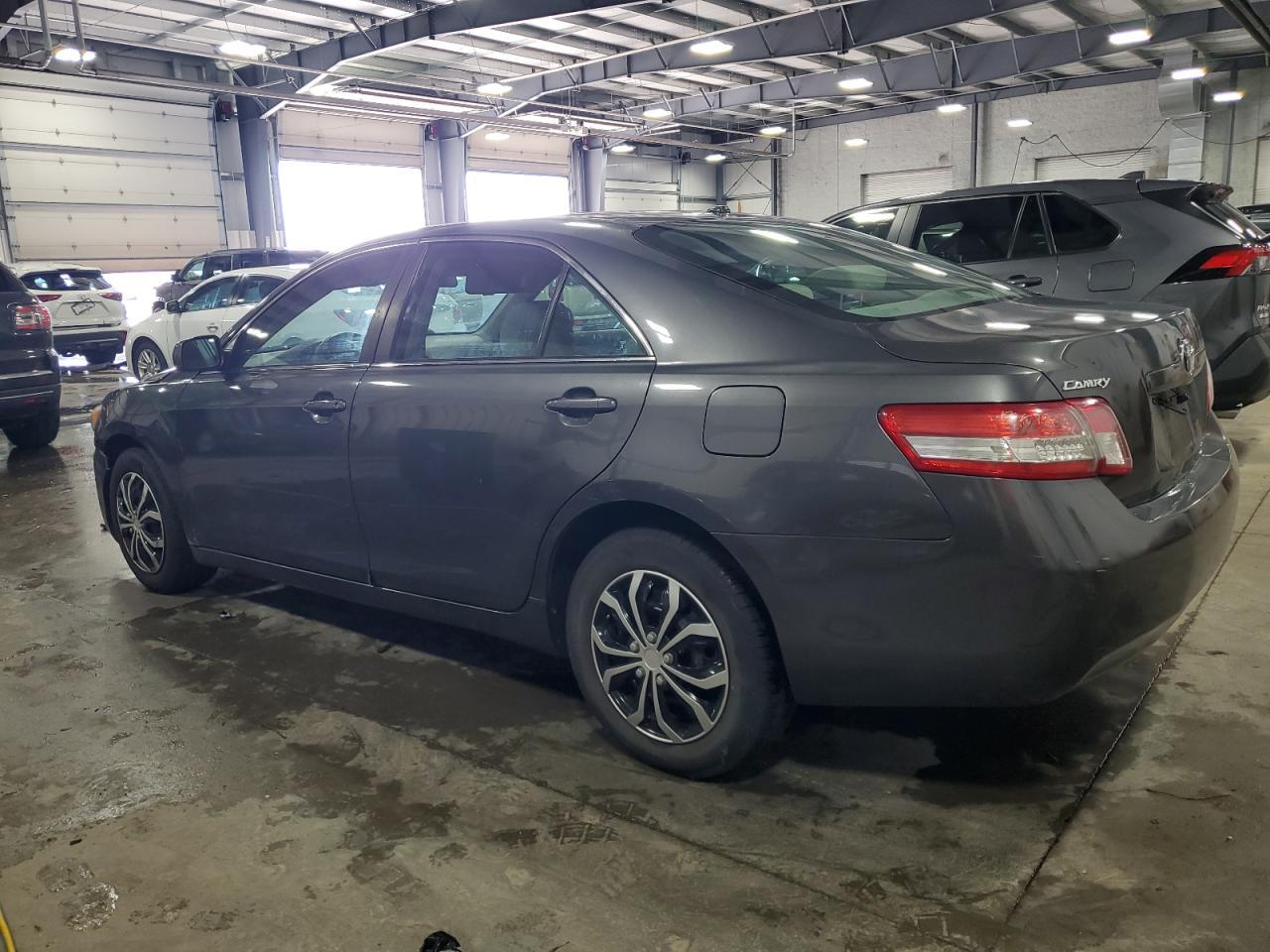 2010 TOYOTA CAMRY