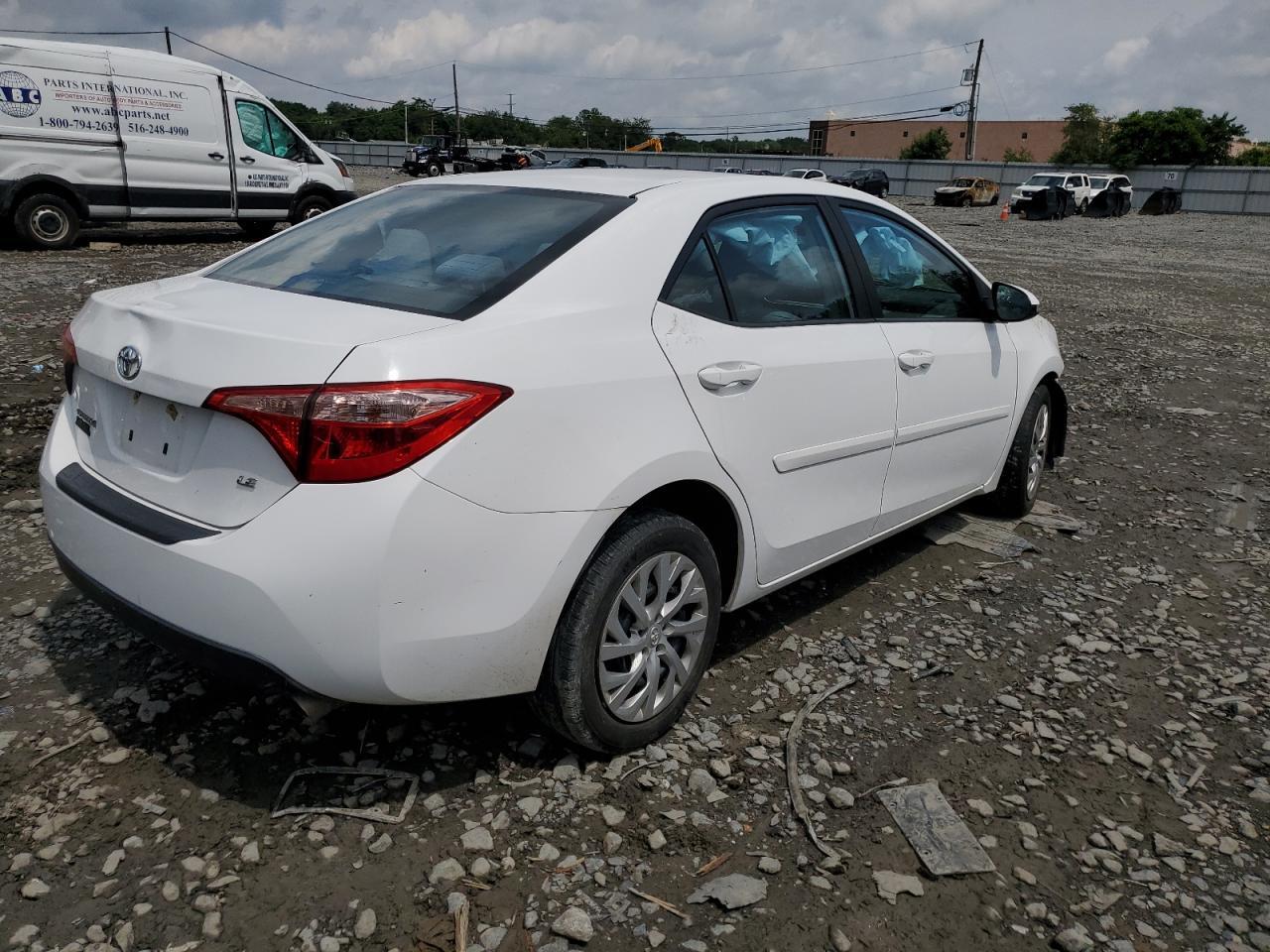 2018 TOYOTA COROLLA