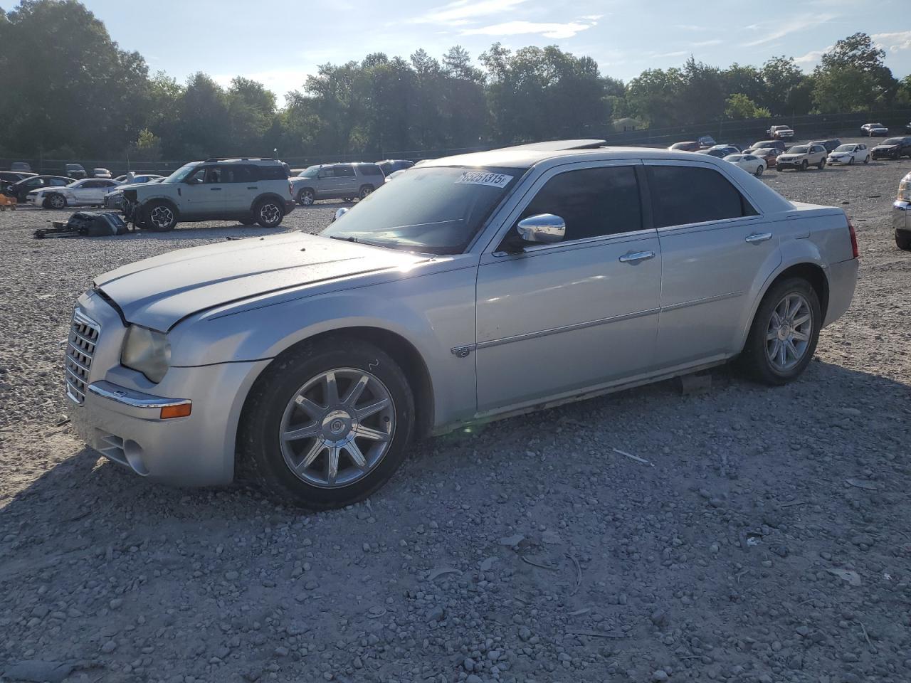 2005 CHRYSLER 300