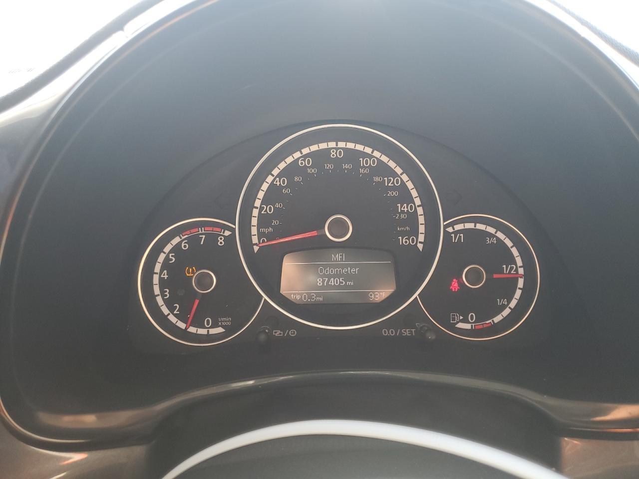 2016 VOLKSWAGEN Beetle
