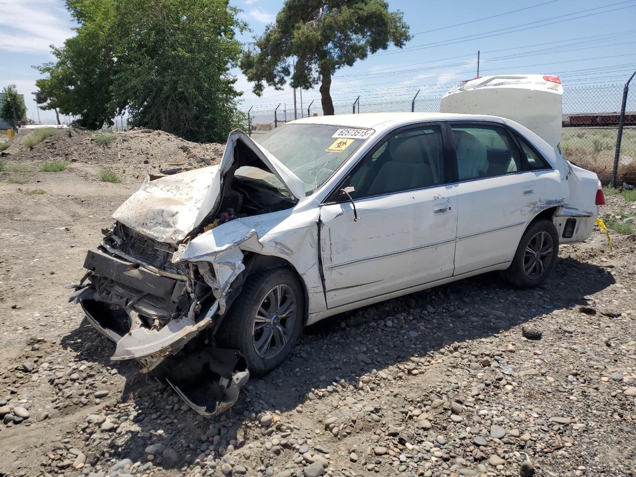 2004 TOYOTA Avalon