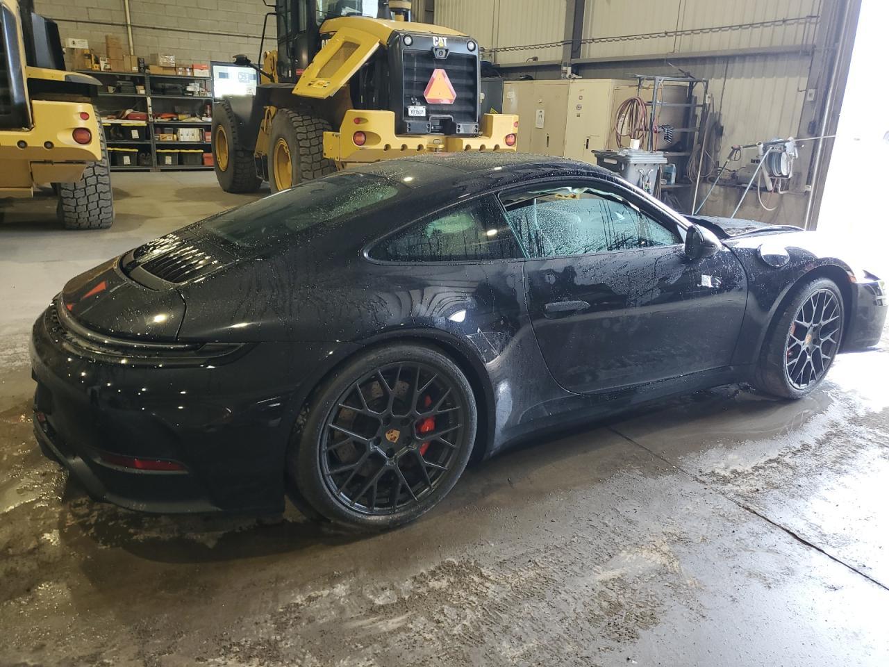 2025 PORSCHE 911