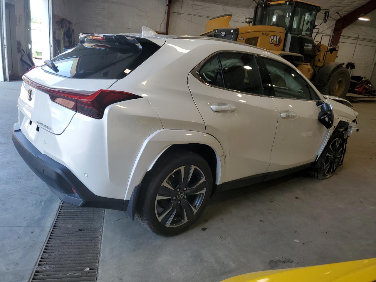 2025 LEXUS Ux
