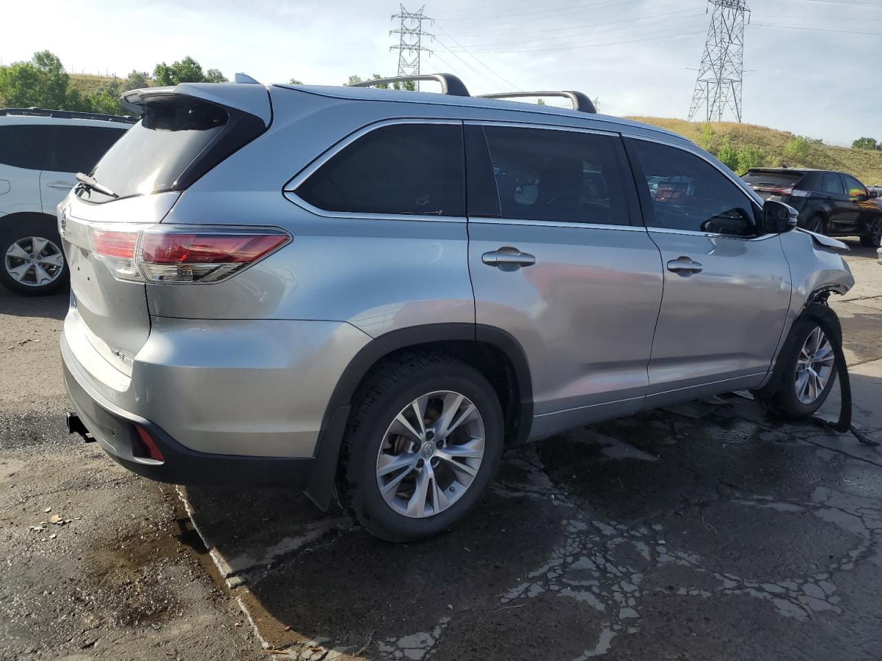2015 TOYOTA HIGHLANDER