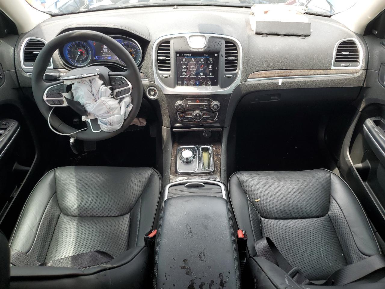 2022 CHRYSLER 300