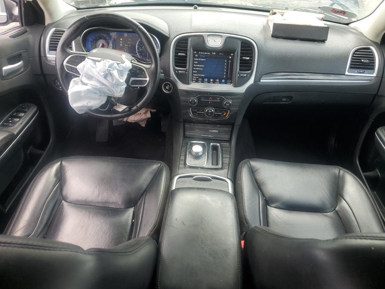 2018 CHRYSLER 300