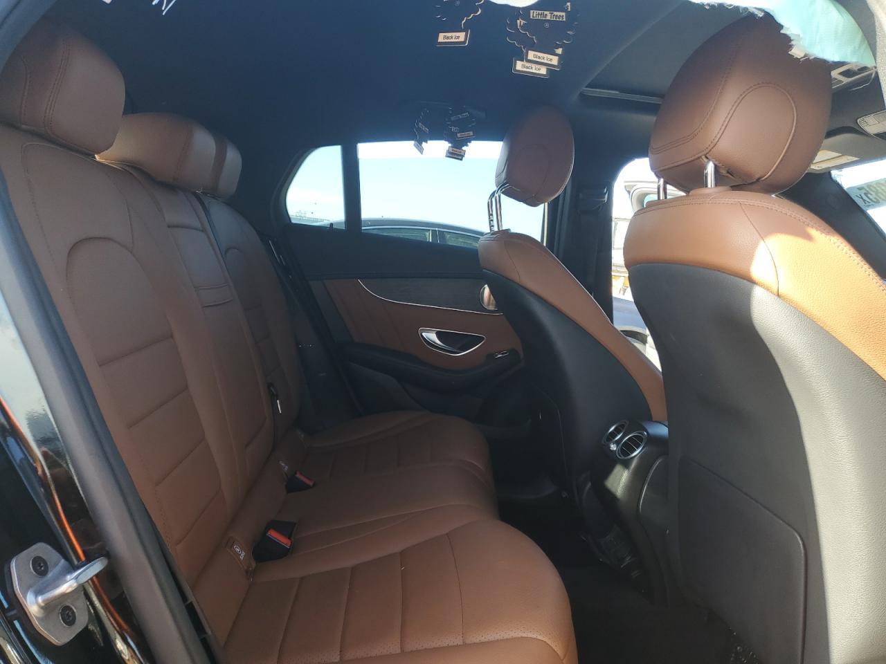 2023 MERCEDES-BENZ GLC-Class