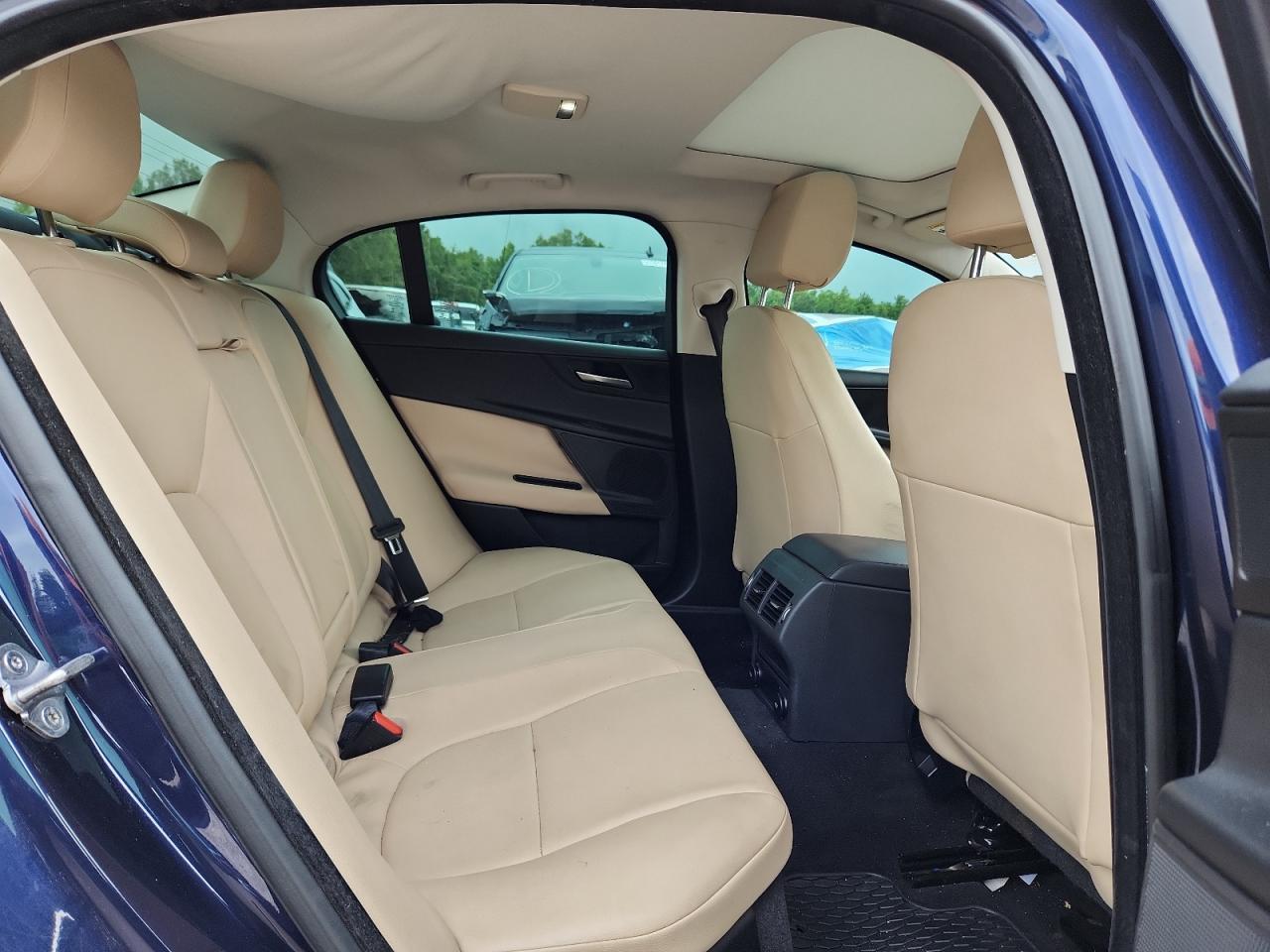 2017 JAGUAR XE