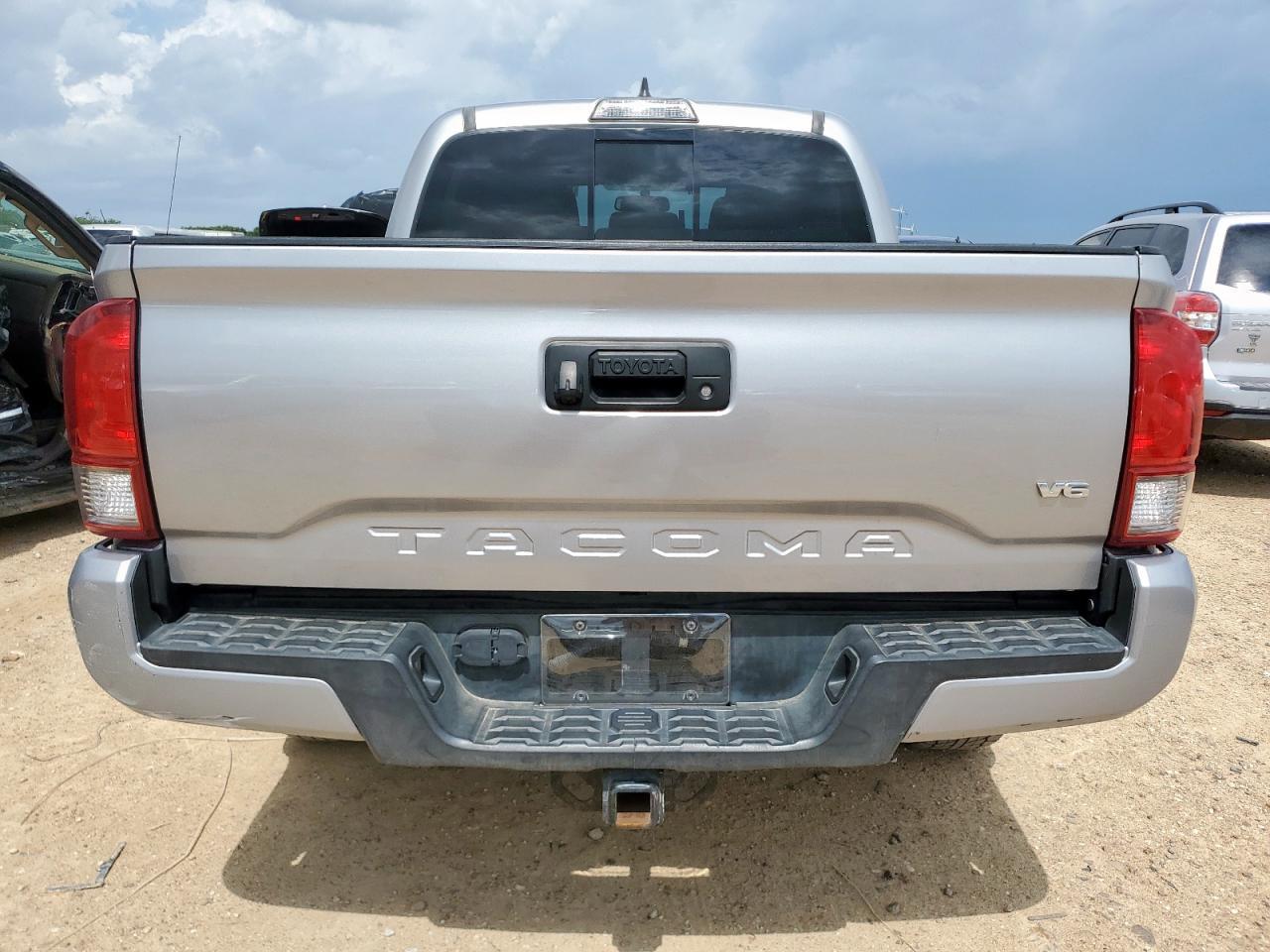 2017 TOYOTA TACOMA