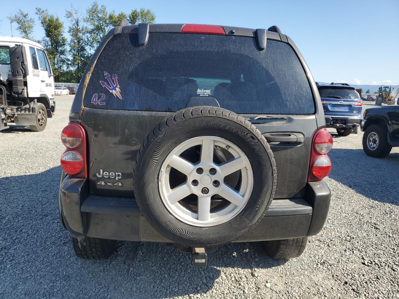 2005 JEEP Liberty