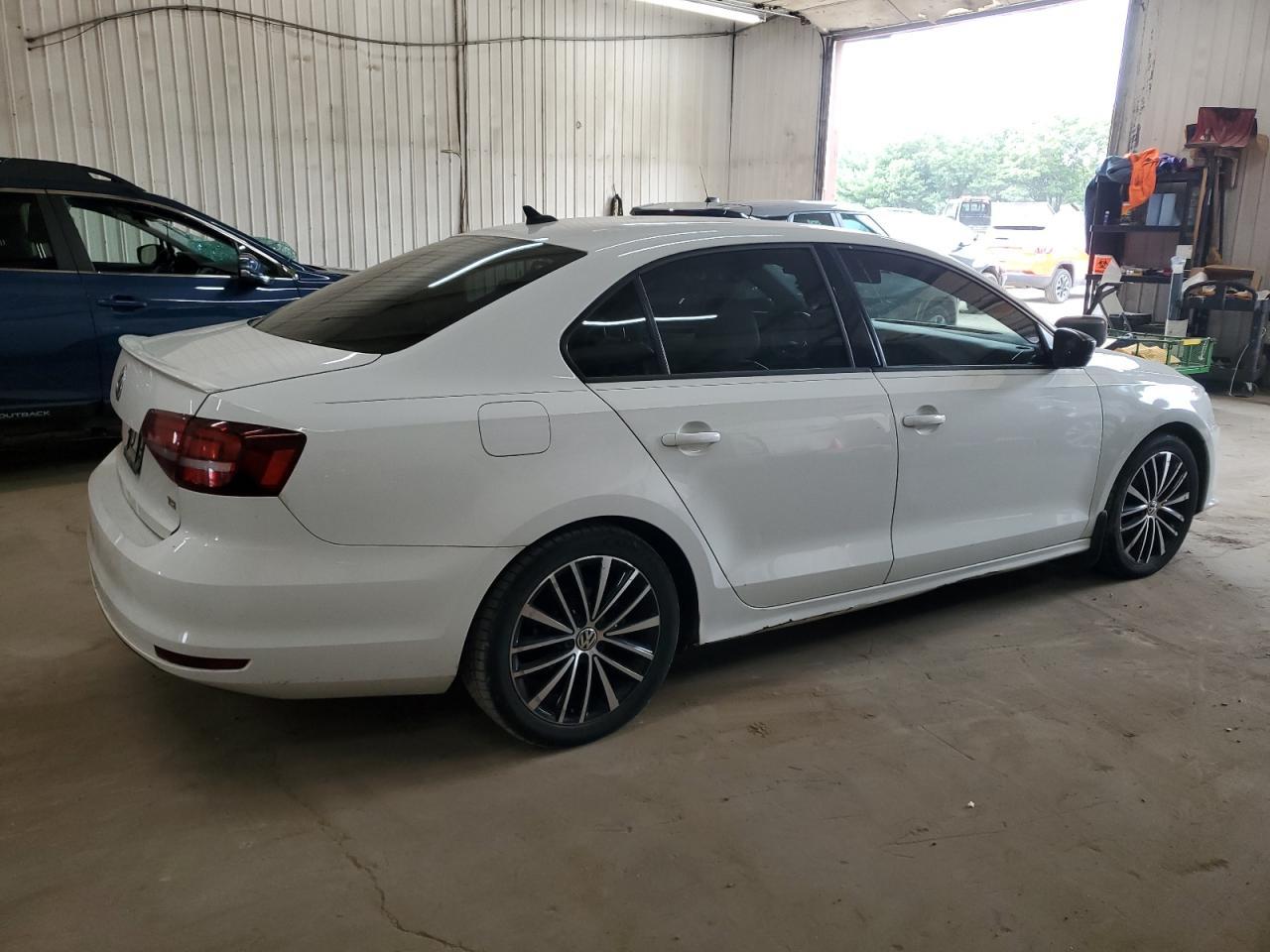 2016 VOLKSWAGEN JETTA