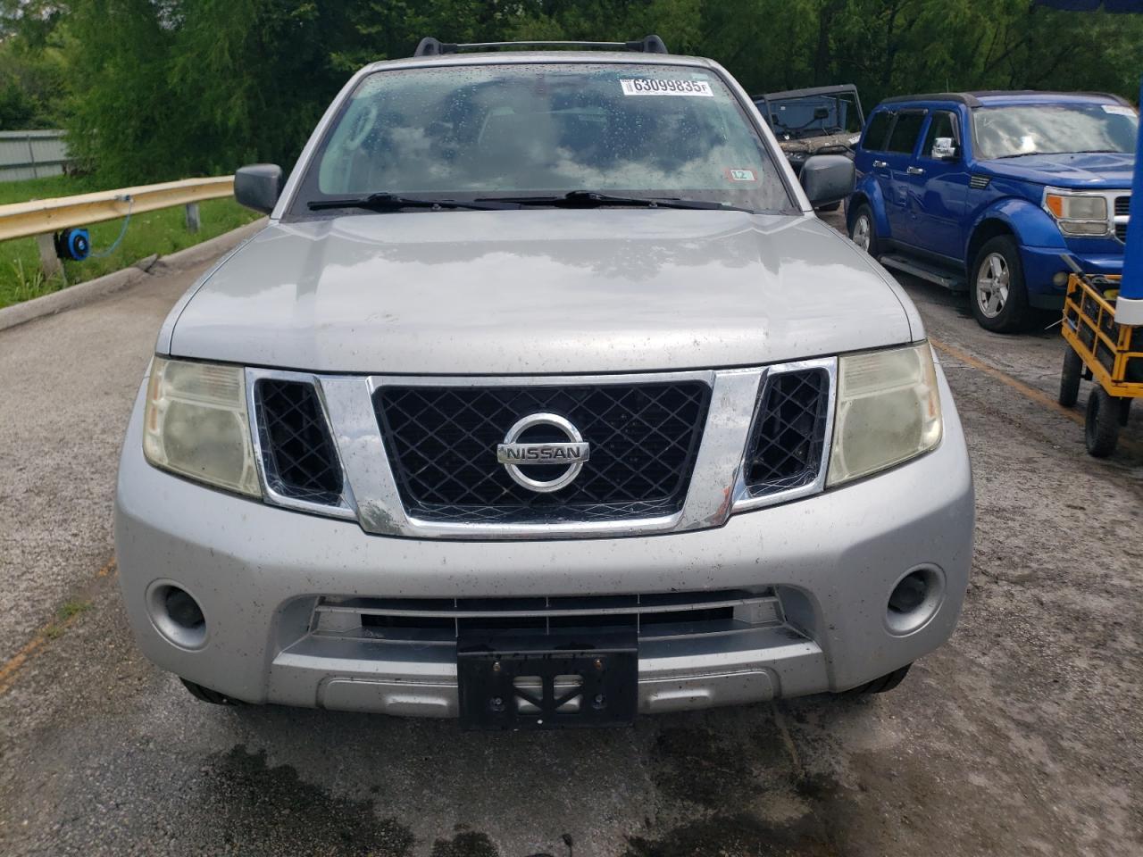 2011 NISSAN PATHFINDER