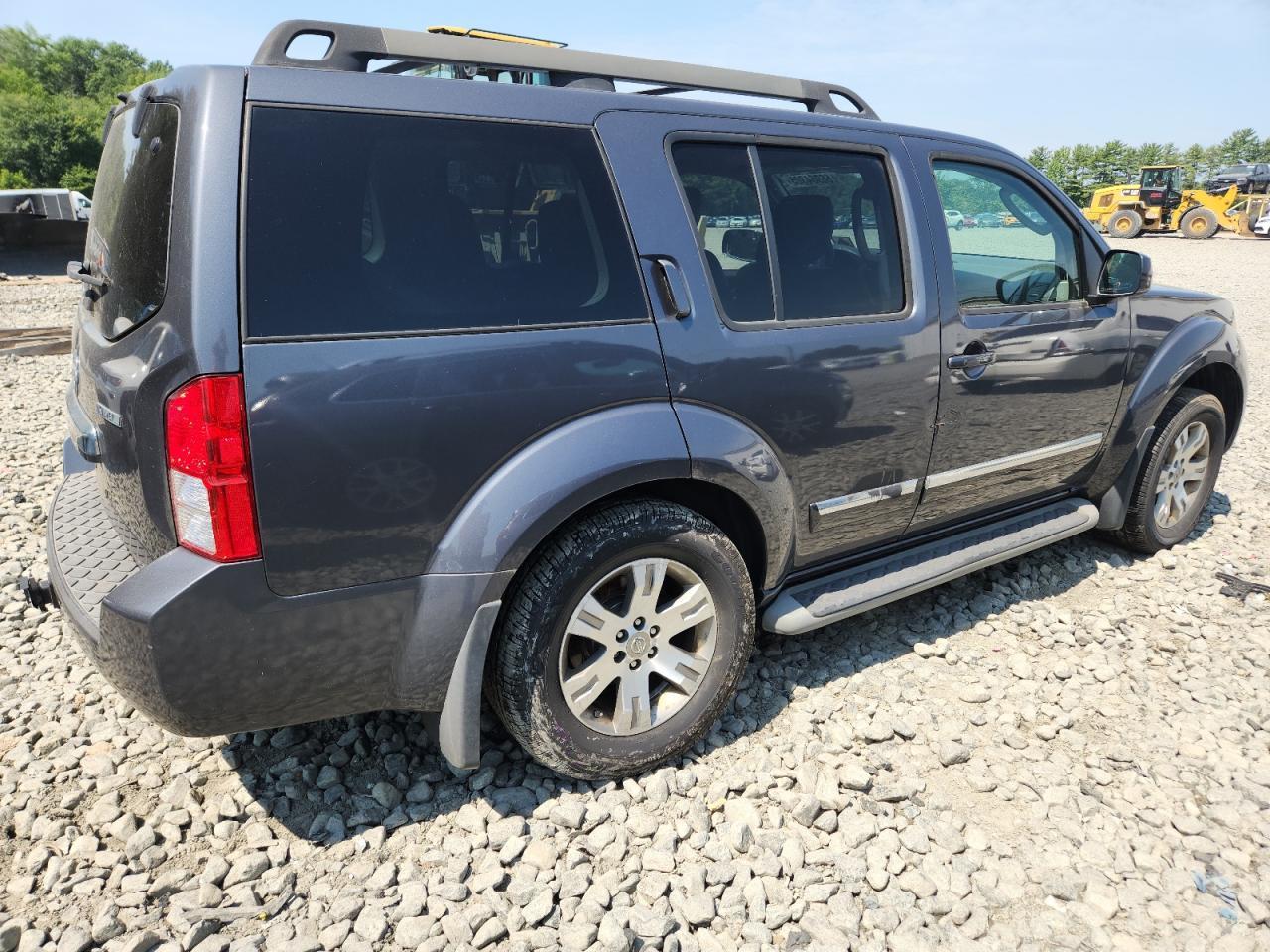 2012 NISSAN PATHFINDER