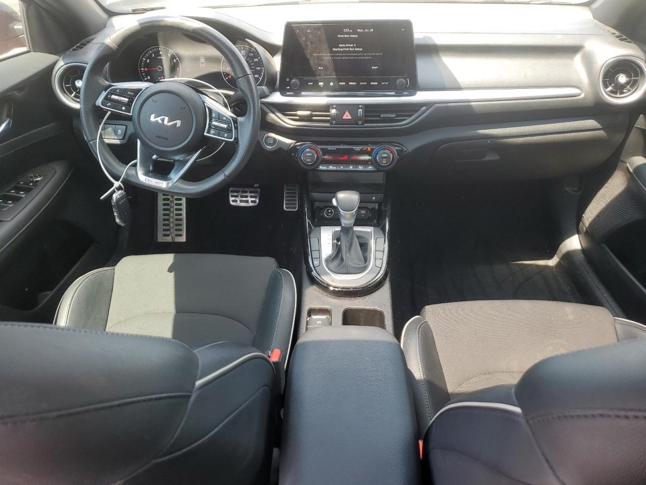 2023 KIA FORTE