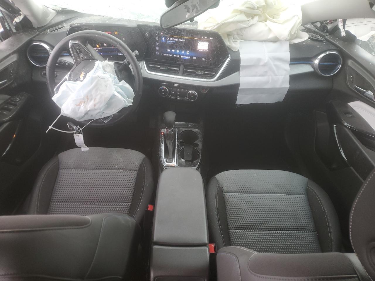 2025 CHEVROLET TRAX