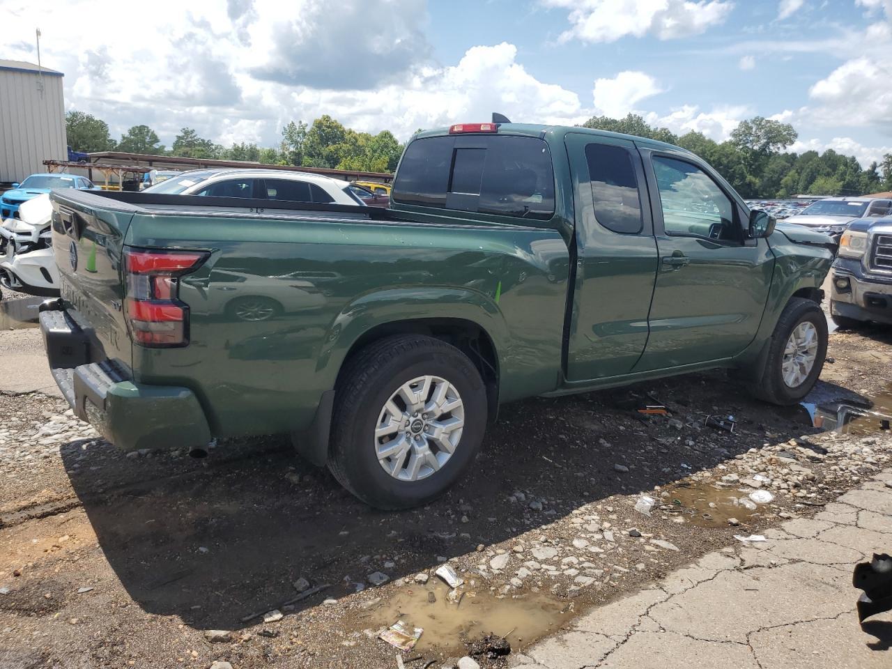 2024 NISSAN Frontier