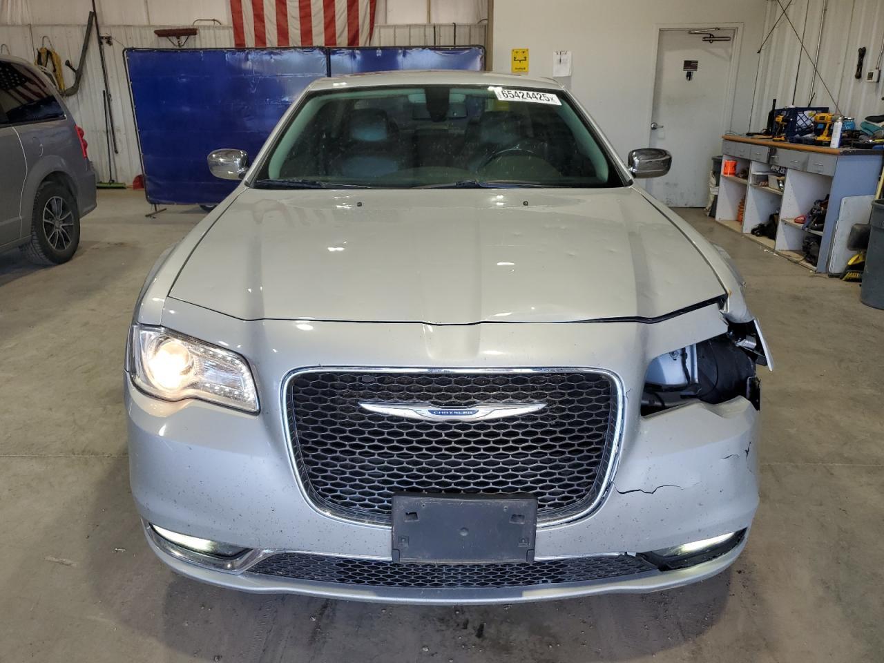 2020 CHRYSLER 300