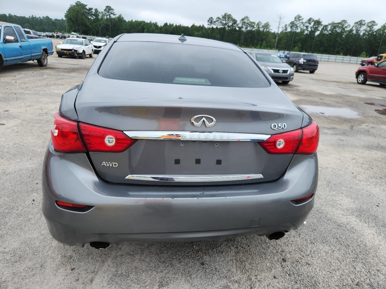 2015 INFINITI Q50