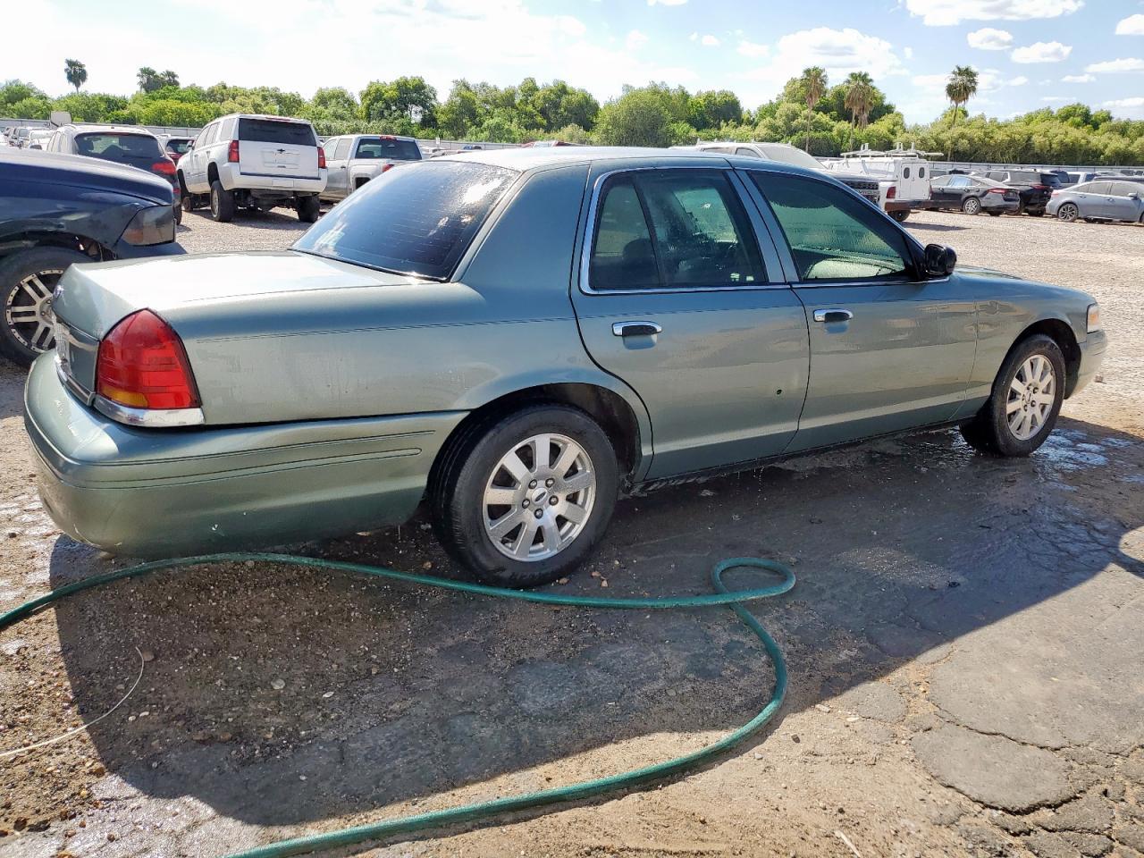 2006 FORD Crown Victoria