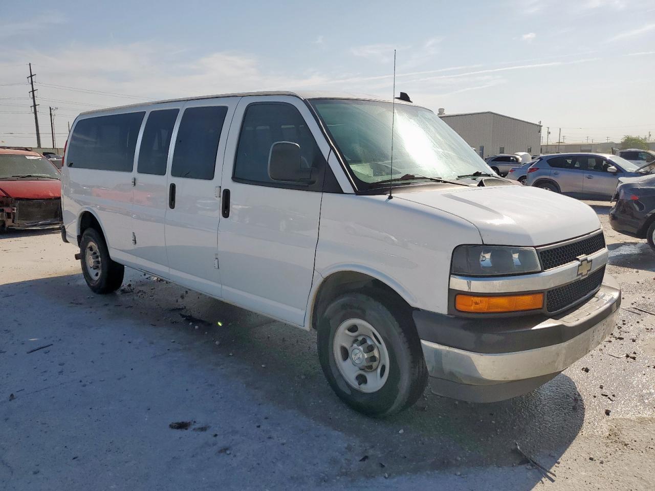 2017 CHEVROLET Express 3500