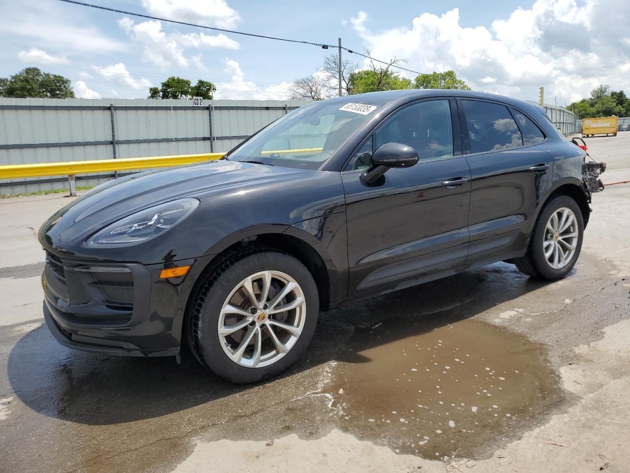 2023 PORSCHE Macan