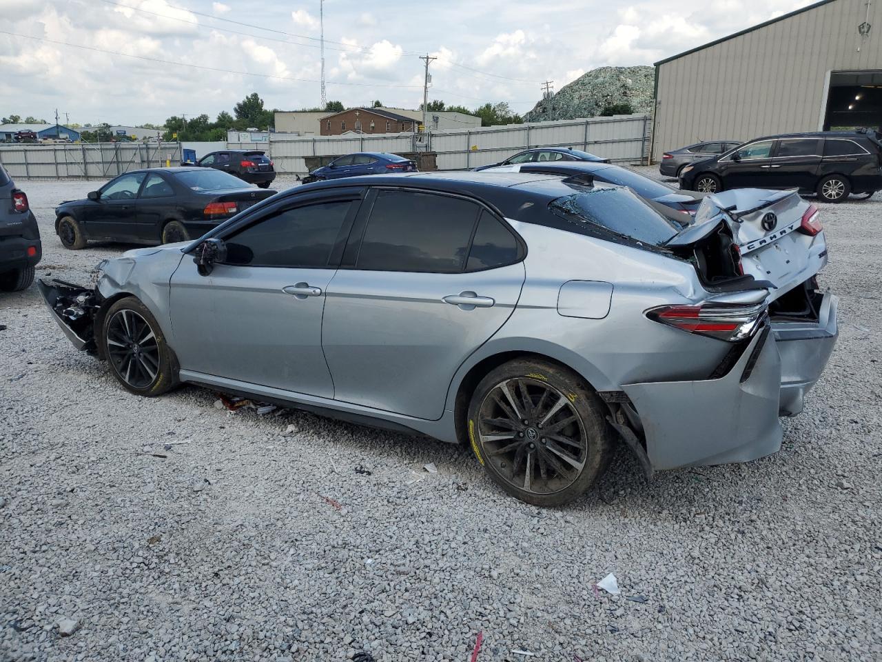 2019 TOYOTA CAMRY