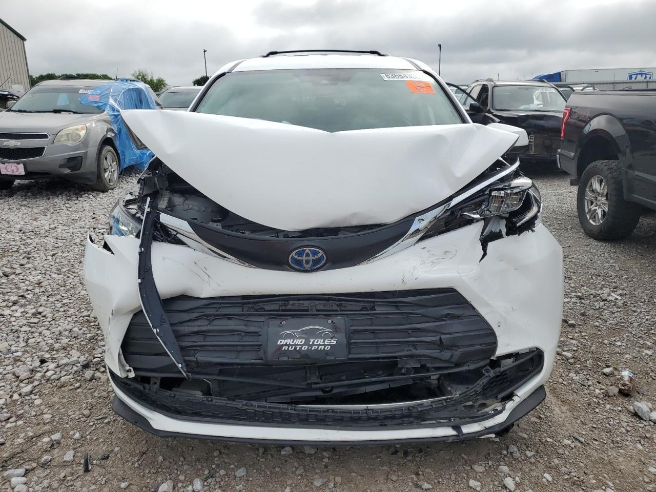 2024 TOYOTA SIENNA