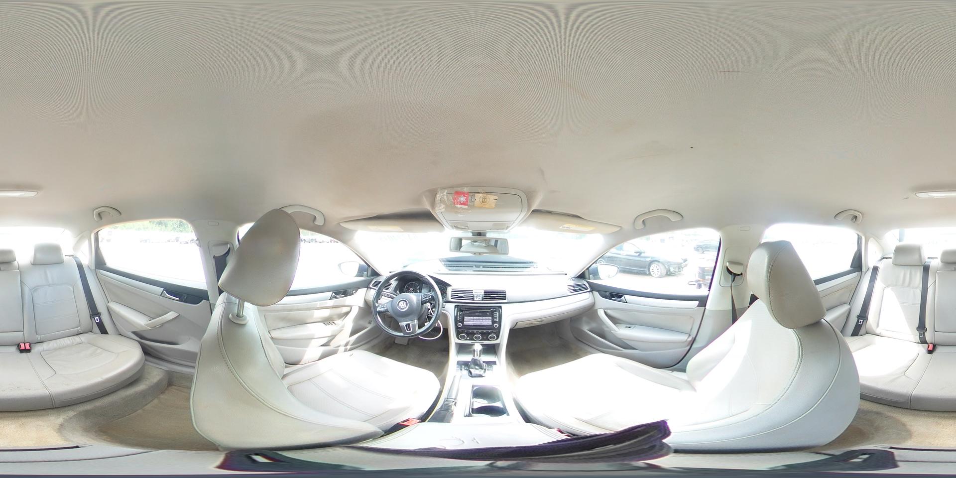 2012 VOLKSWAGEN Passat