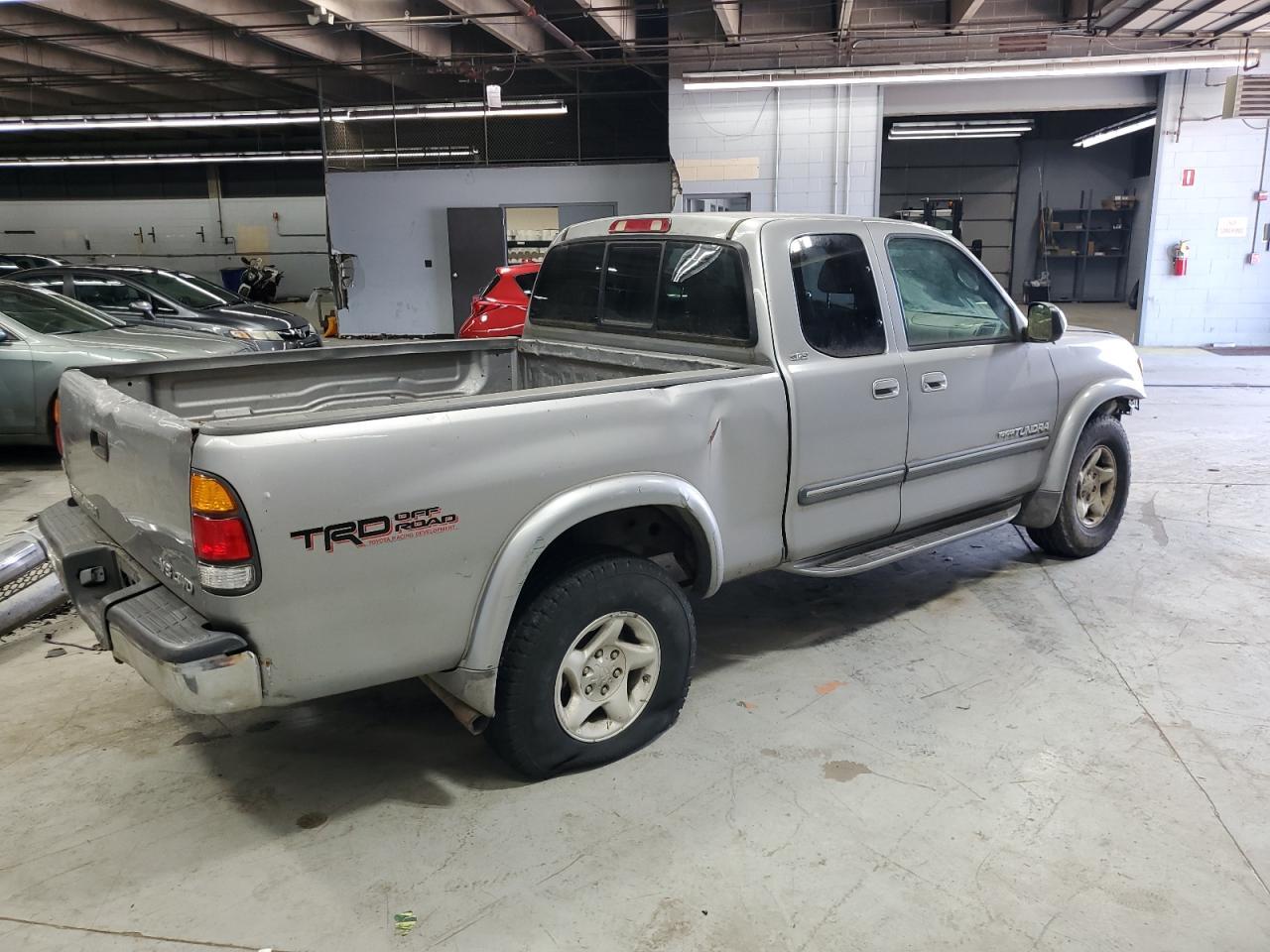 2003 TOYOTA TUNDRA