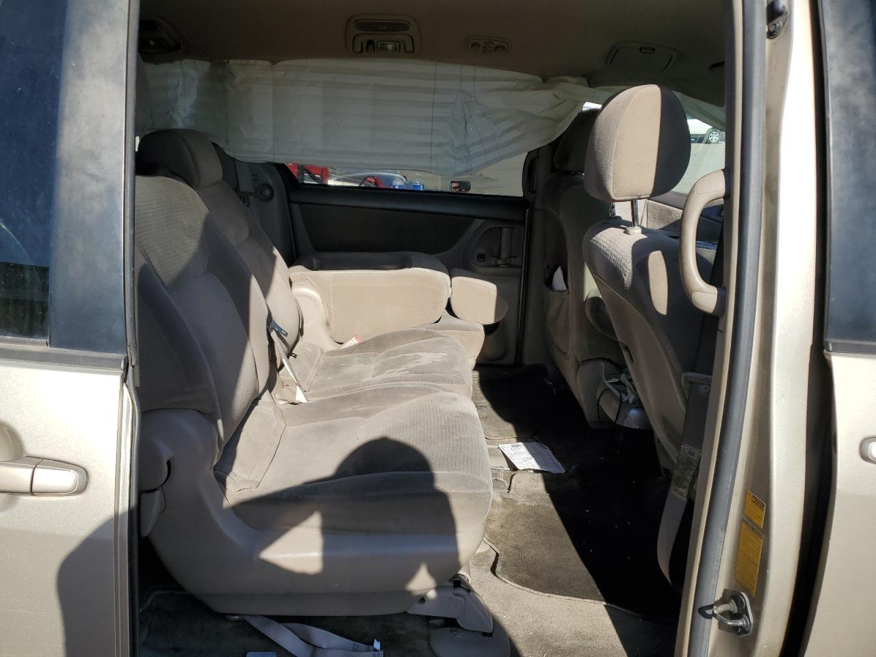 2006 TOYOTA SIENNA