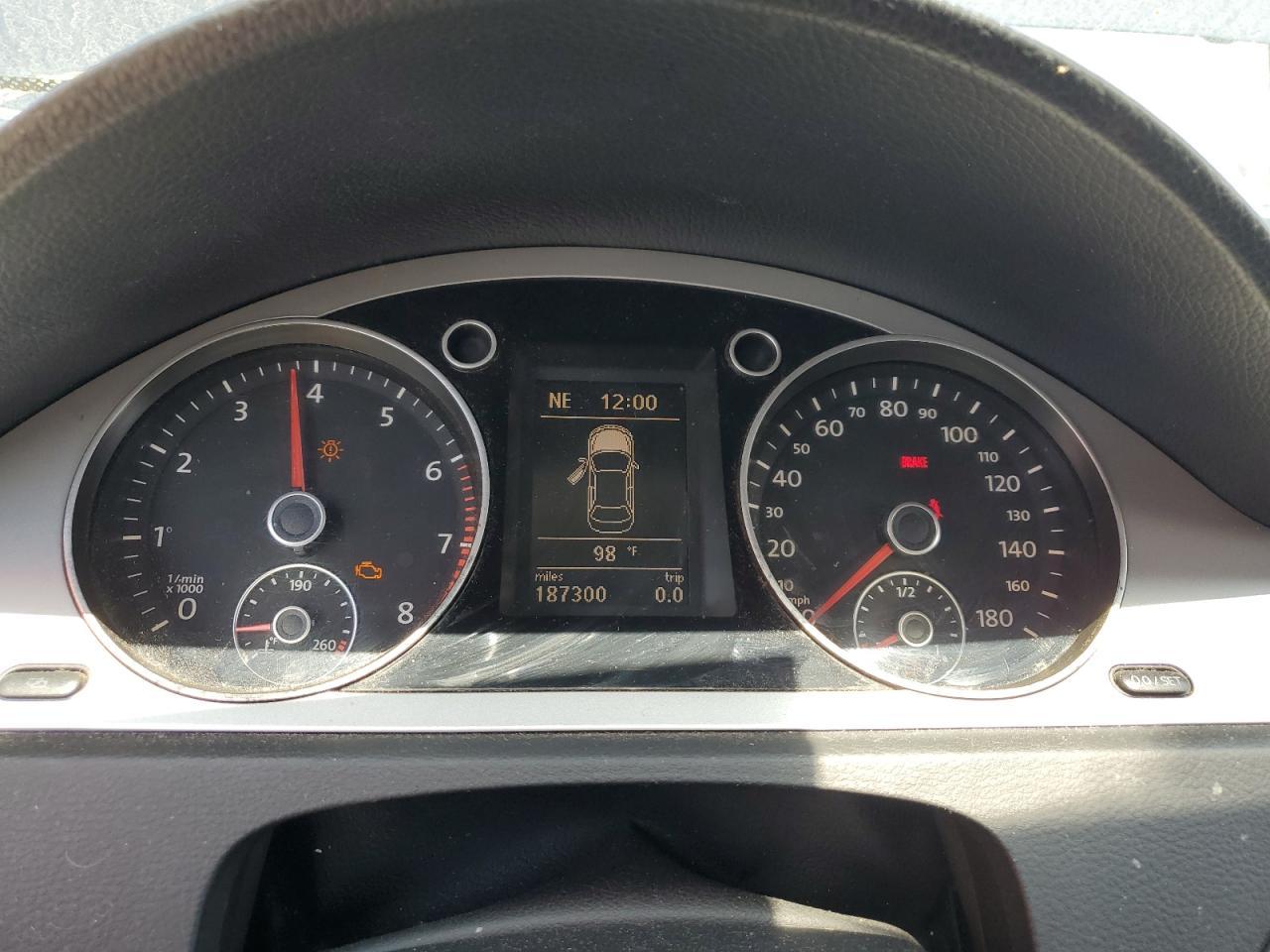 2011 VOLKSWAGEN CC
