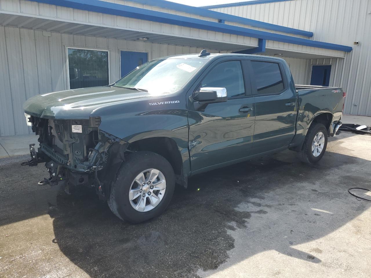 2025 CHEVROLET Silverado