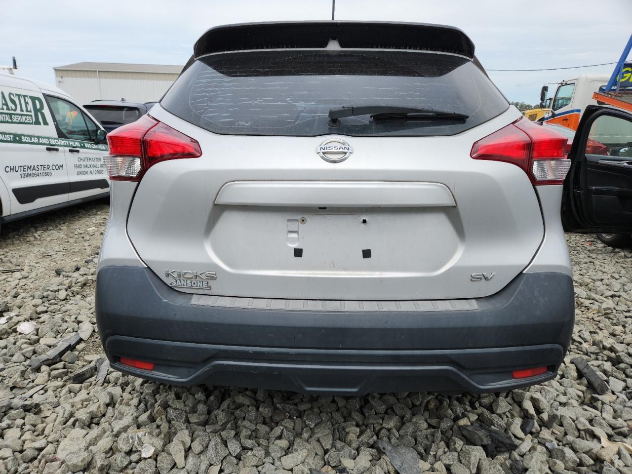 2018 NISSAN KICKS
