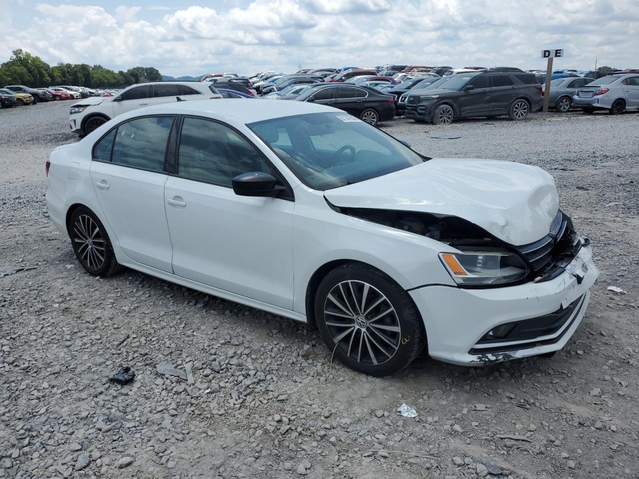 2016 VOLKSWAGEN JETTA