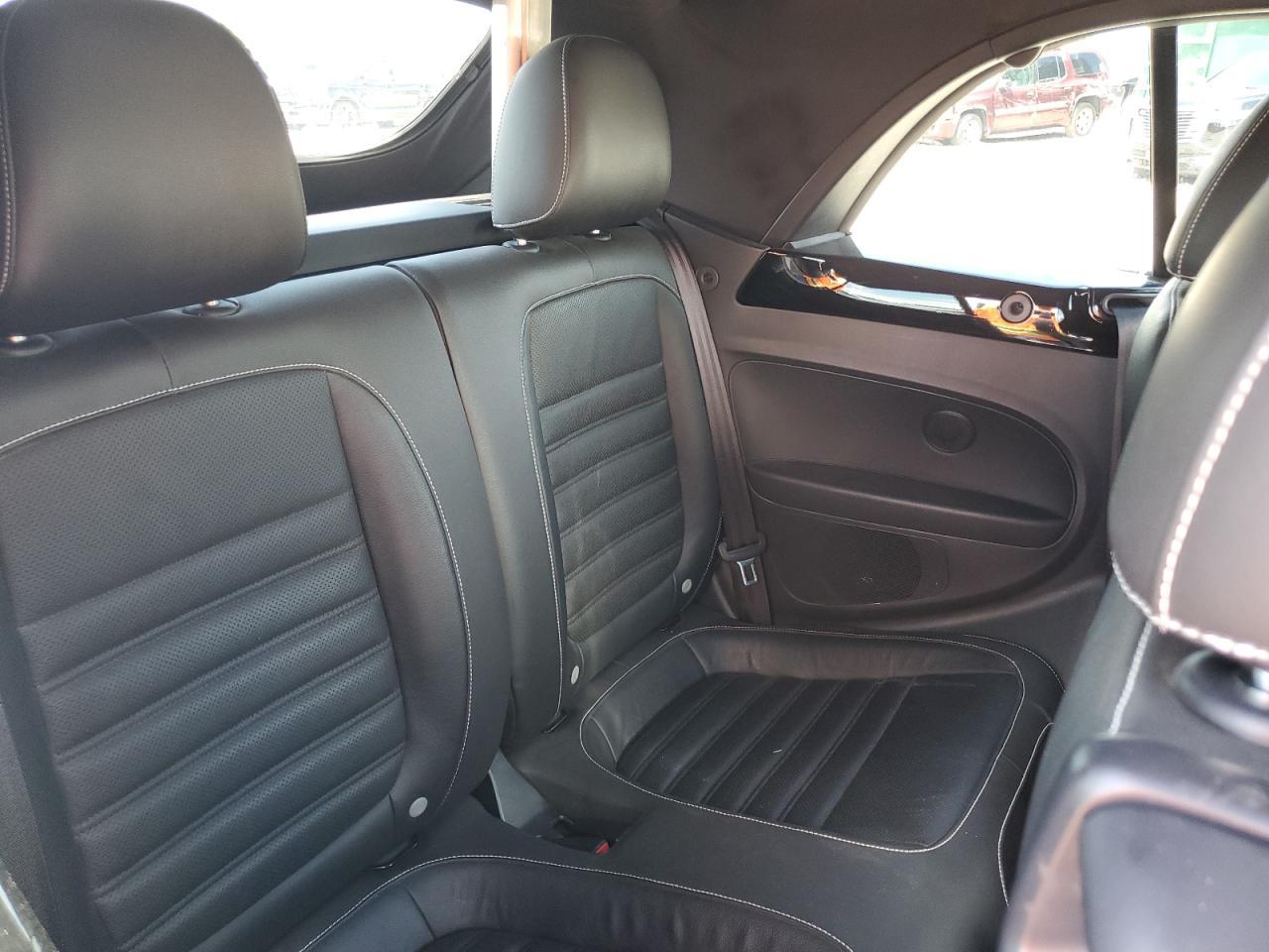 2014 VOLKSWAGEN Beetle