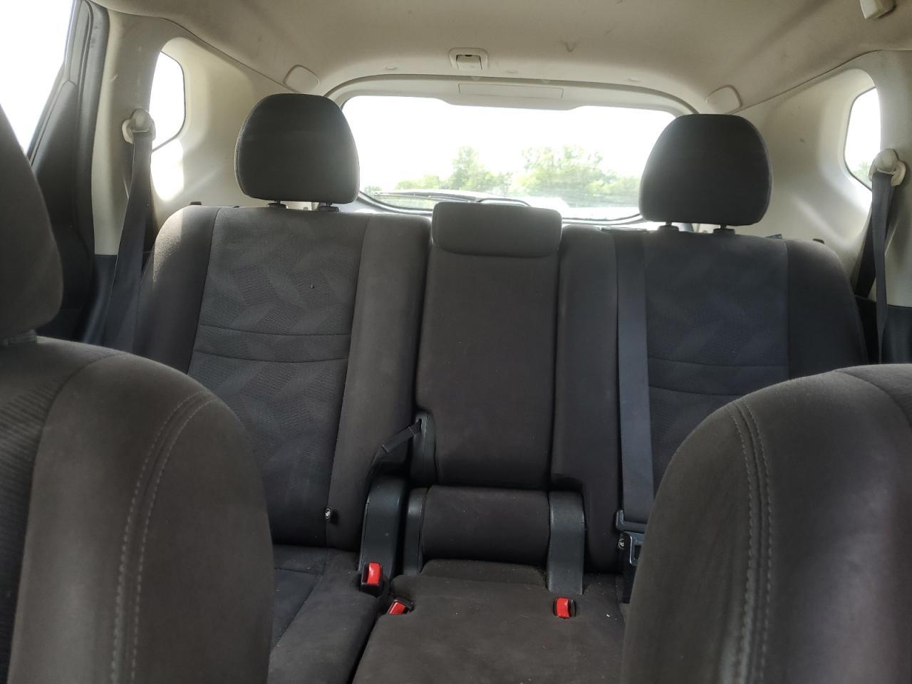 2015 NISSAN ROGUE